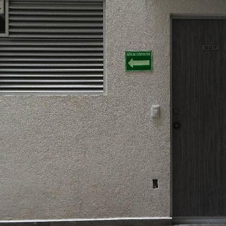 Casa A Una Calle Del Kiosko Morisco. 墨西哥城 外观 照片